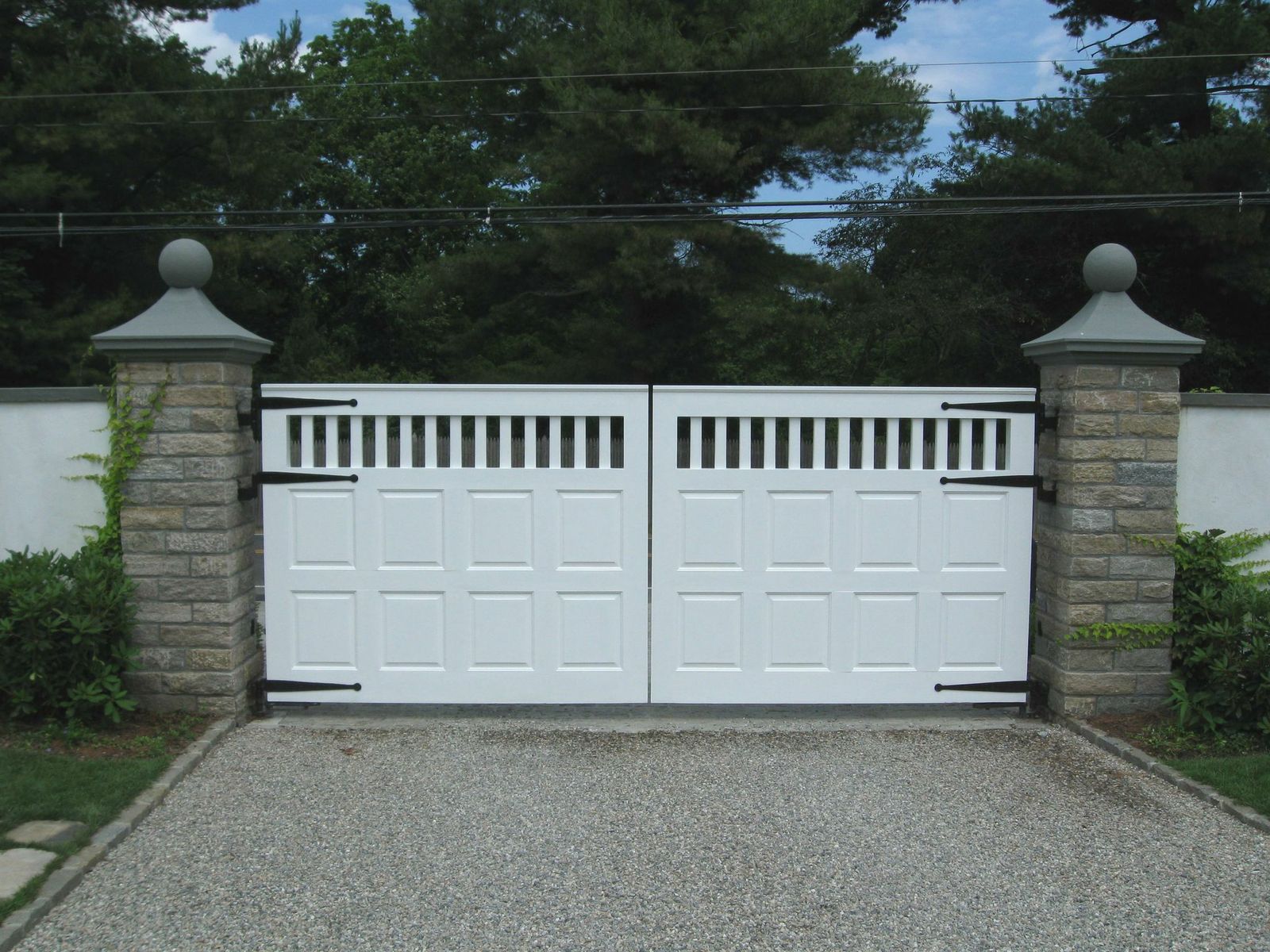 Automatic Driveway Gates Vinyl