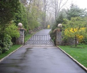 Custom wrought-iron driveway gate by Tri State Gate, Bedford Hills, New York